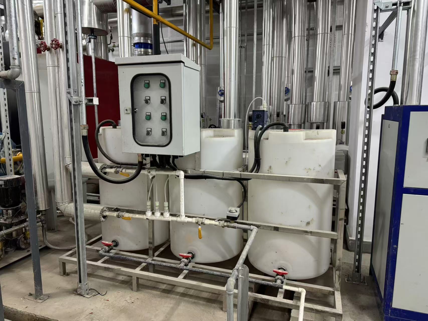 1758076320232674.jpg 4.jpg